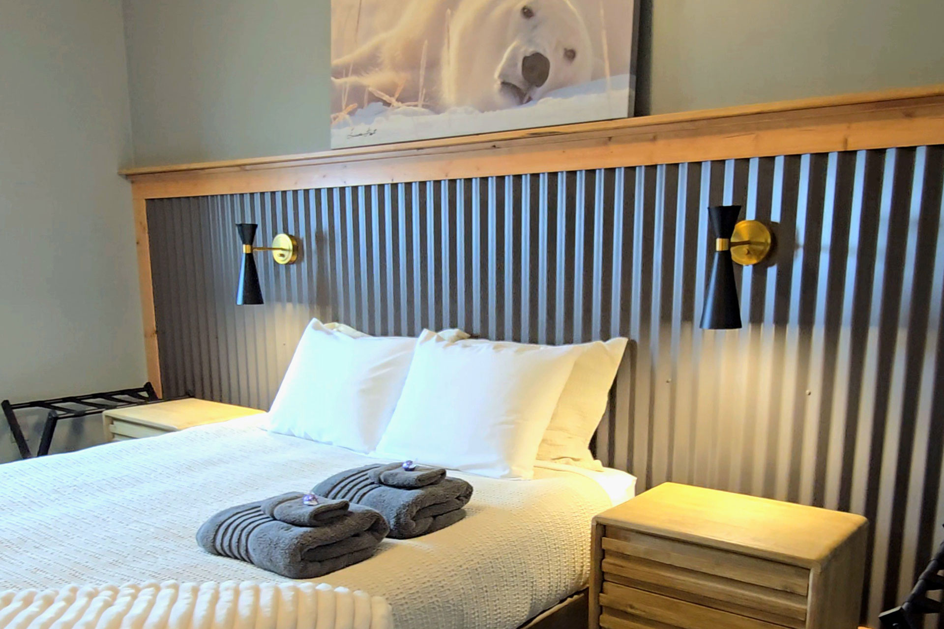 Blueberry Inn Suite Bedroom